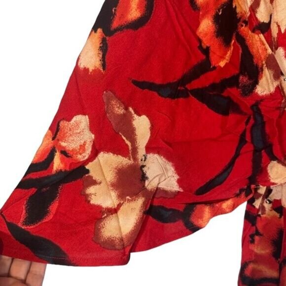 Band of the Free Red The High Priestess Floral Batwing Blouse Women Sz M - Picture 3 of 10